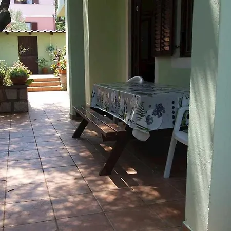 Arsenio 招待所 3*